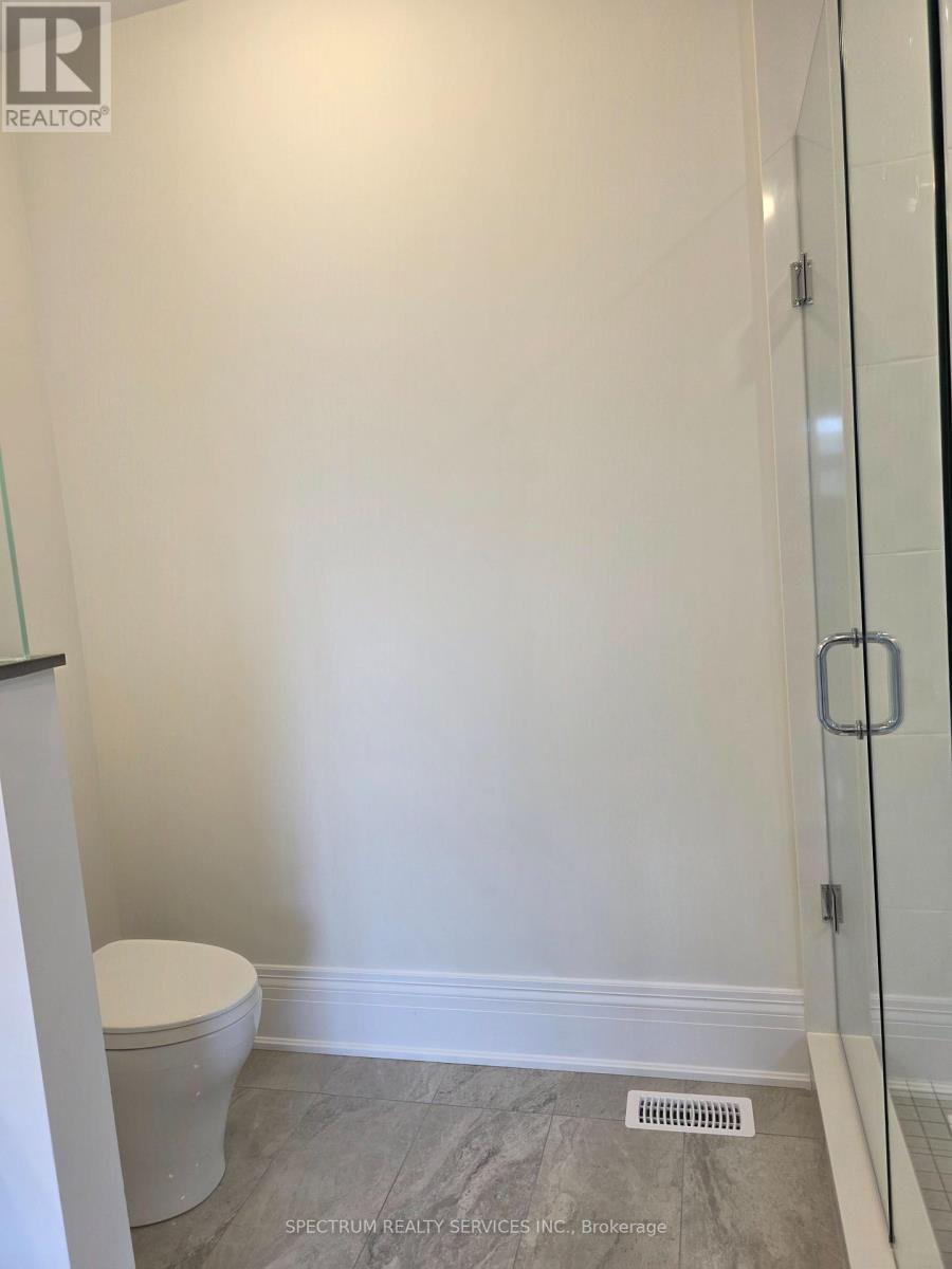 Photo 1 of 32 Seraville Street, Vaughan ON