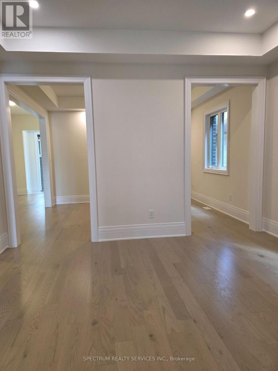 Photo 17 of 32 Seraville Street, Vaughan ON