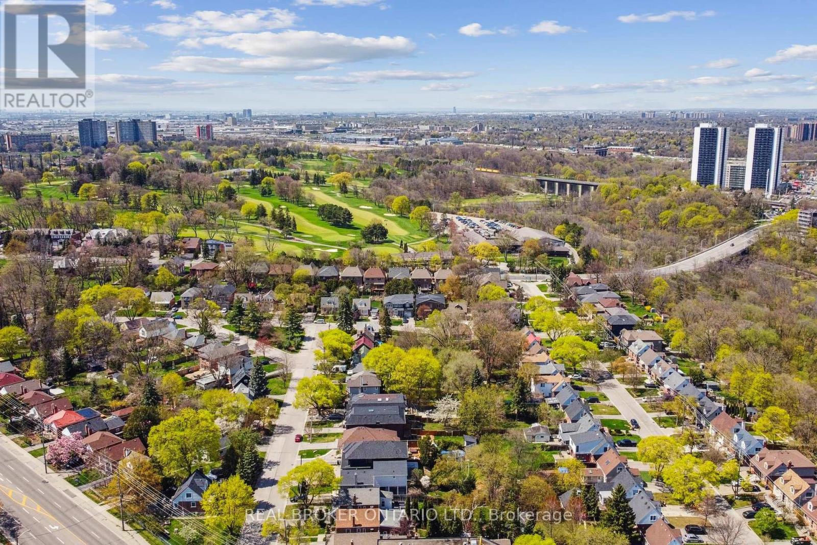Photo 30 of 38 Riverview Heights, Toronto ON
