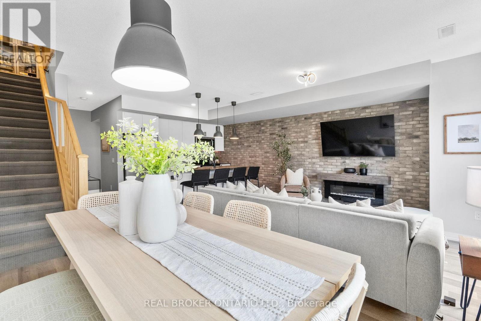 Photo 5 of 207 1204 Main Street E, Milton ON