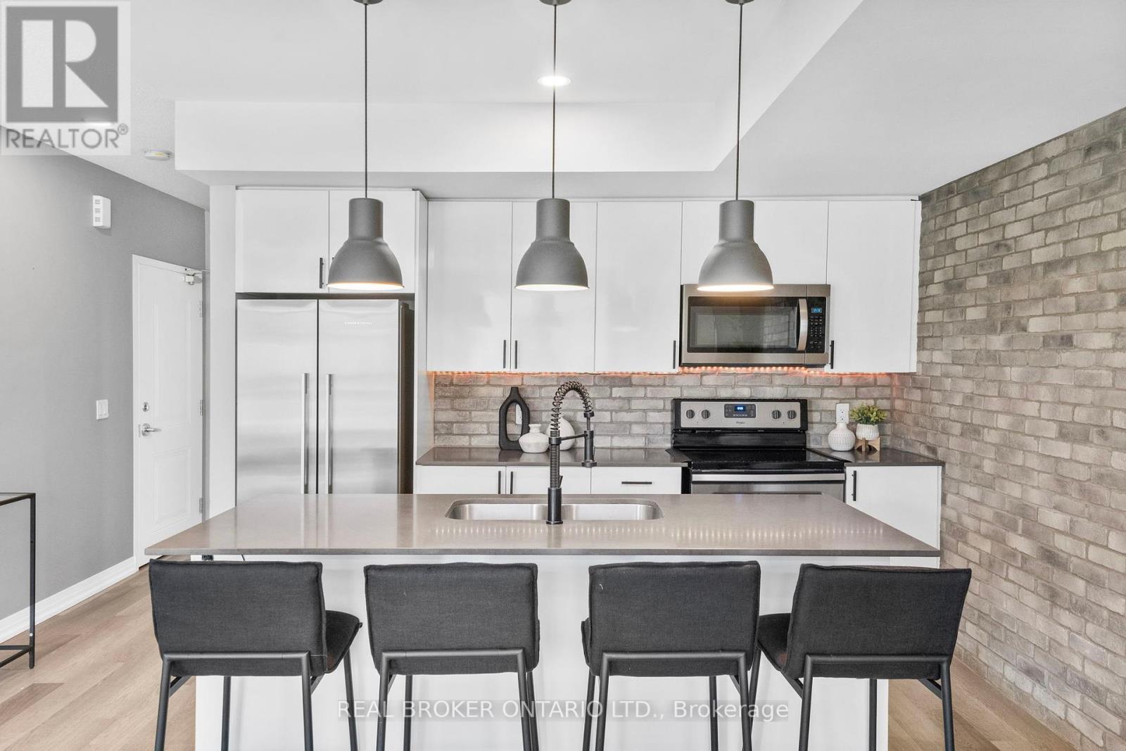 Photo 7 of 207 1204 Main Street E, Milton ON