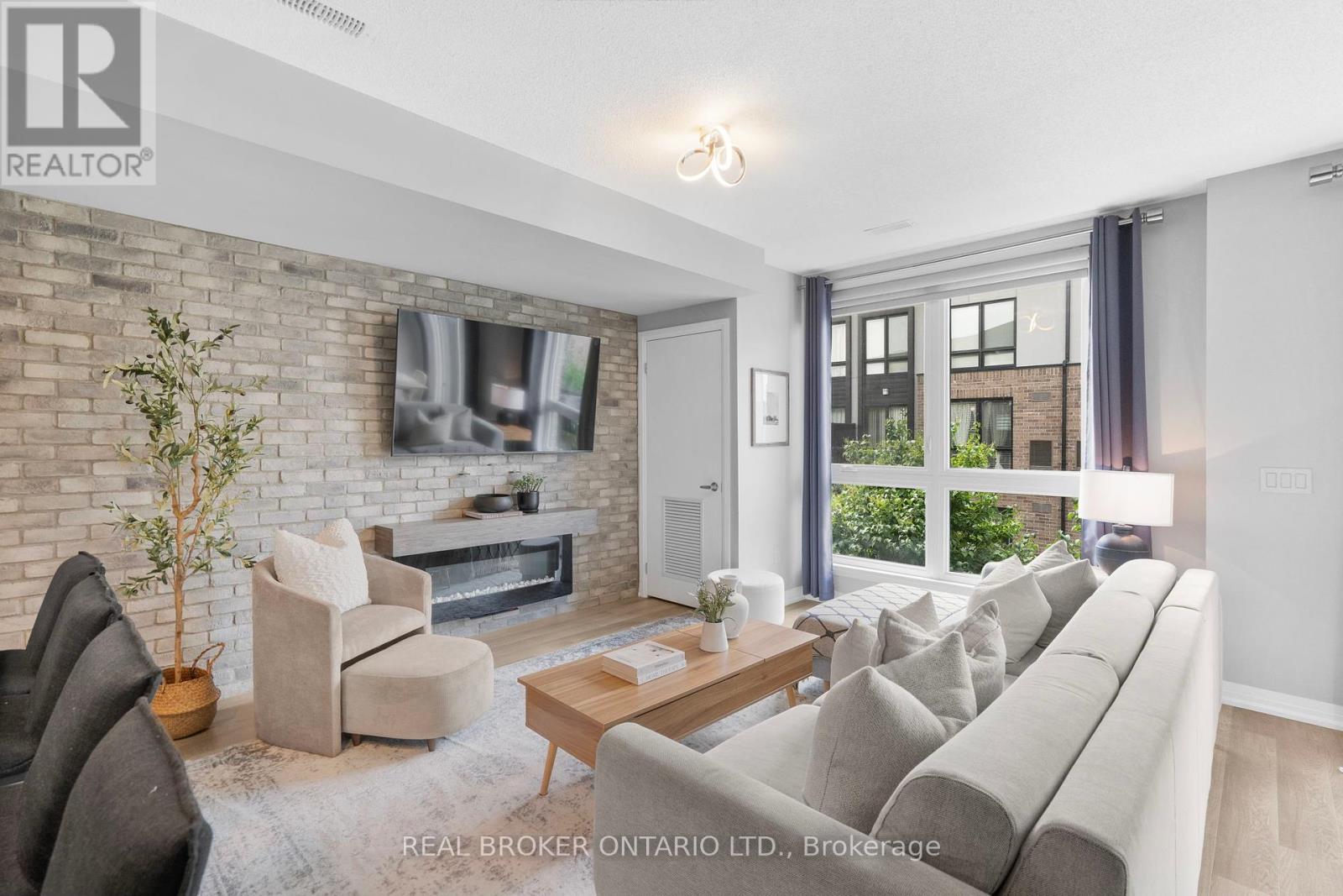 Photo 8 of 207 1204 Main Street E, Milton ON