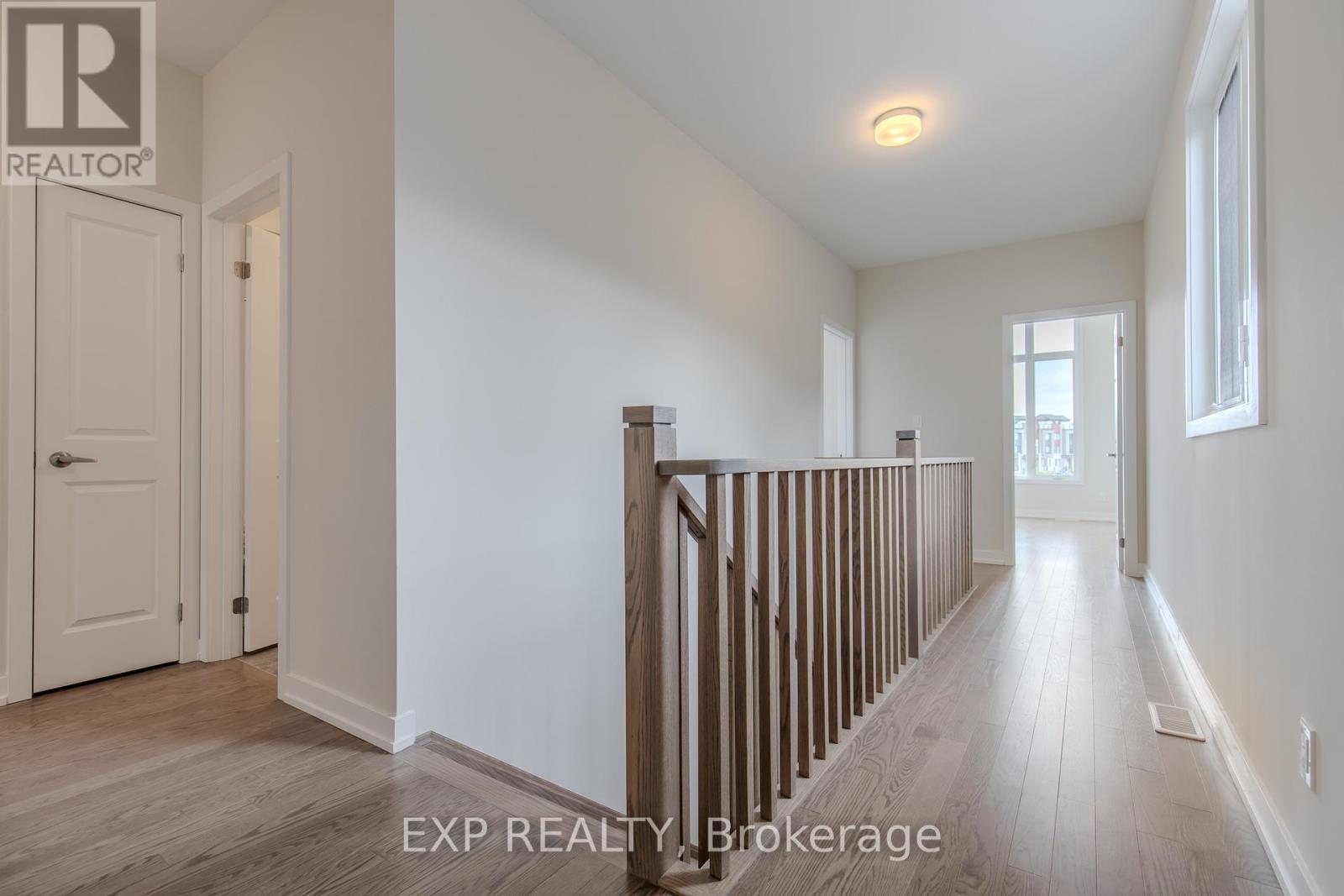 Photo 12 of 1213 Dartmouth Crescent, Oakville ON