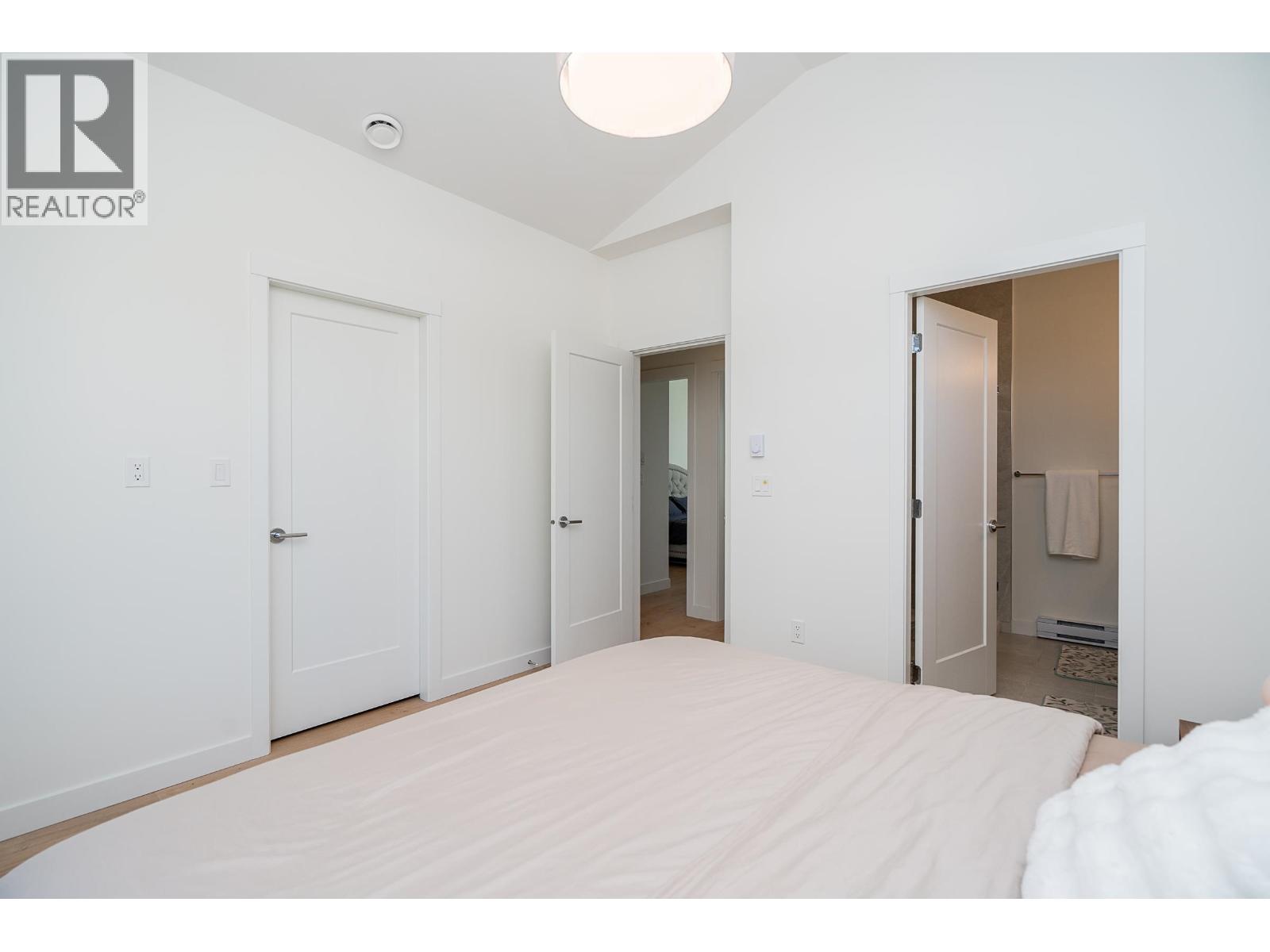 Photo 14 of 110 3489 Baycrest Avenue, Coquitlam BC