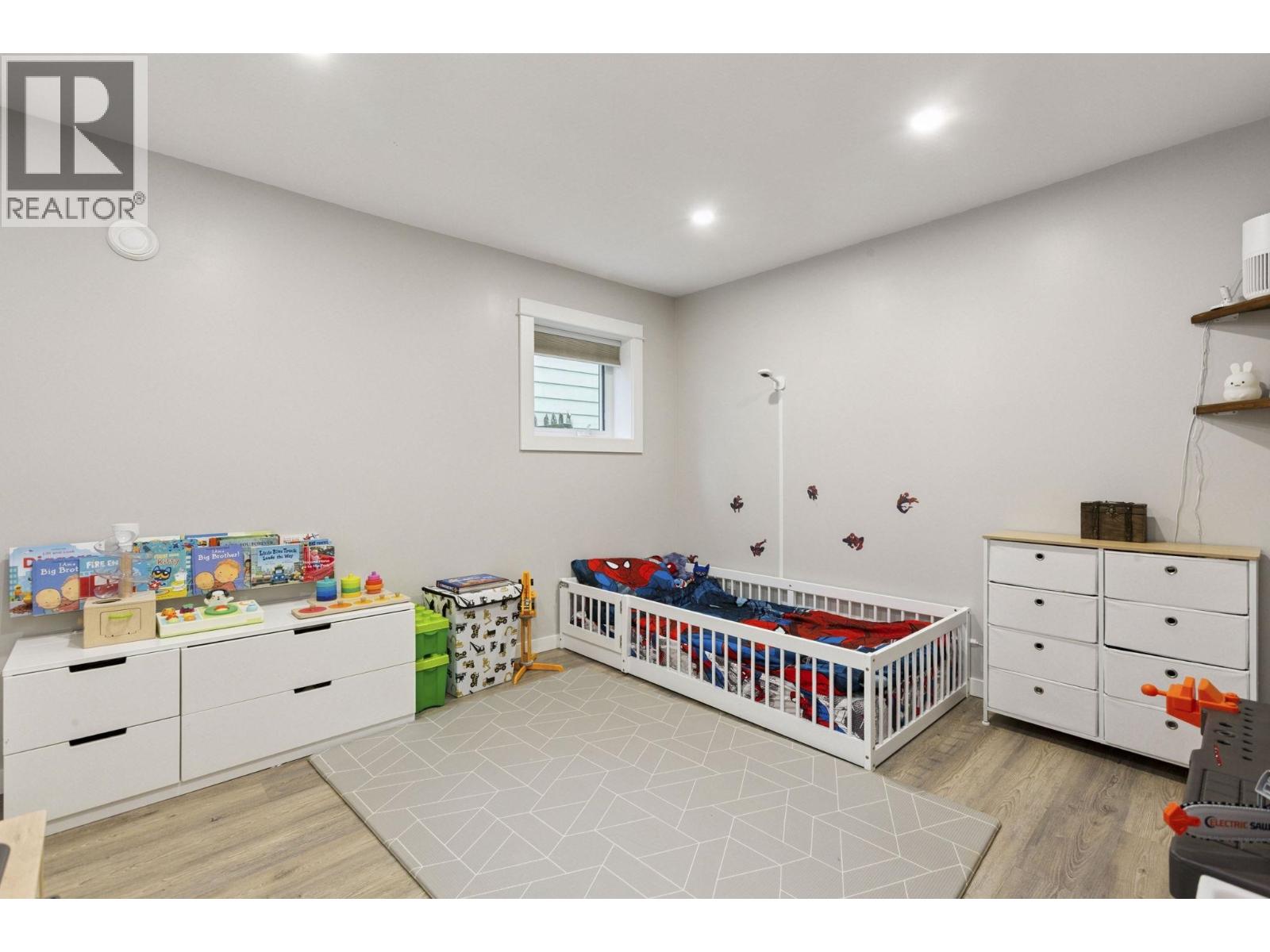 Photo 17 of 4137 Yale Street, Burnaby BC