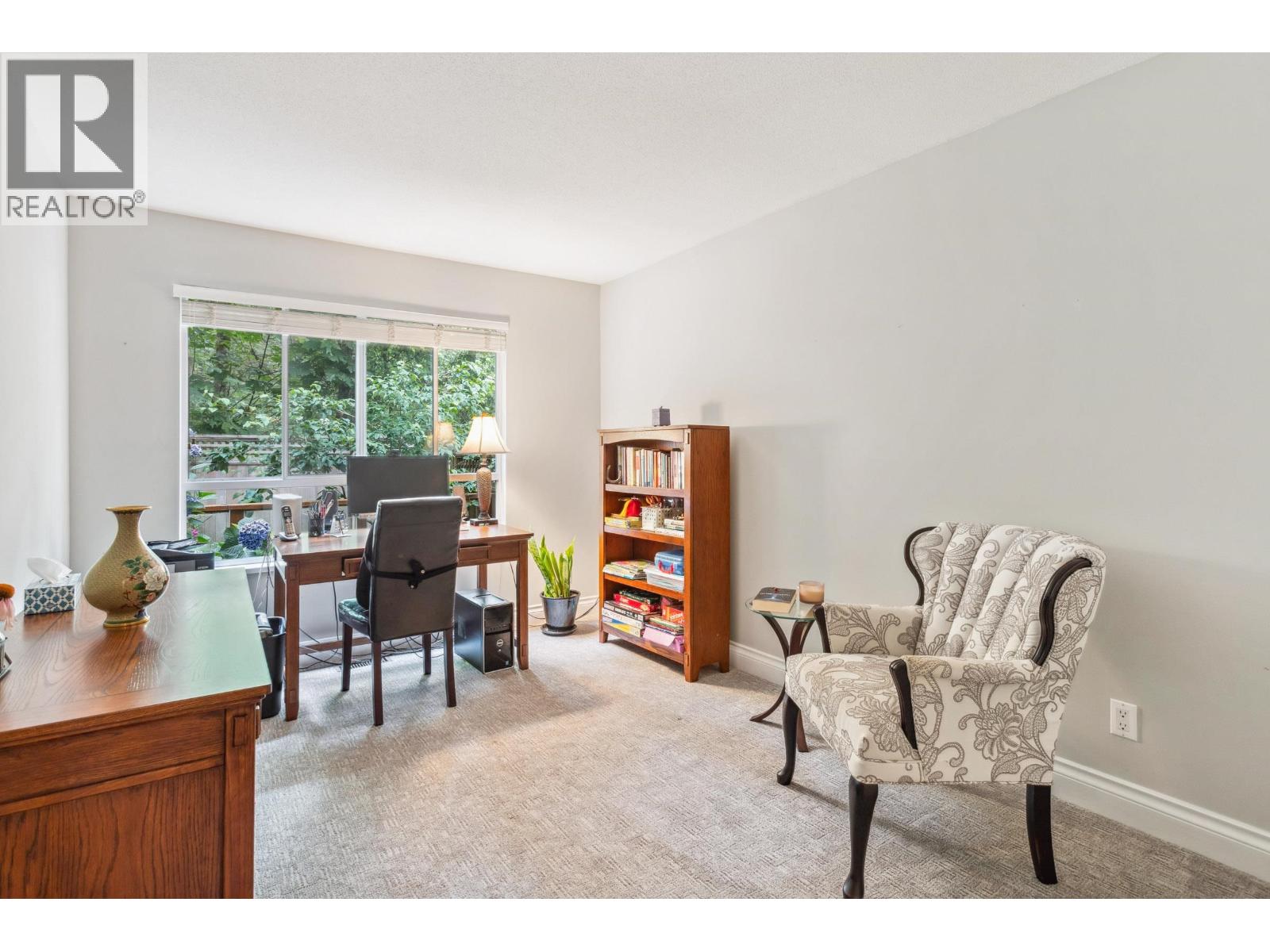 Photo 17 of 36 1925 Indian River Crescent, North Vancouver BC