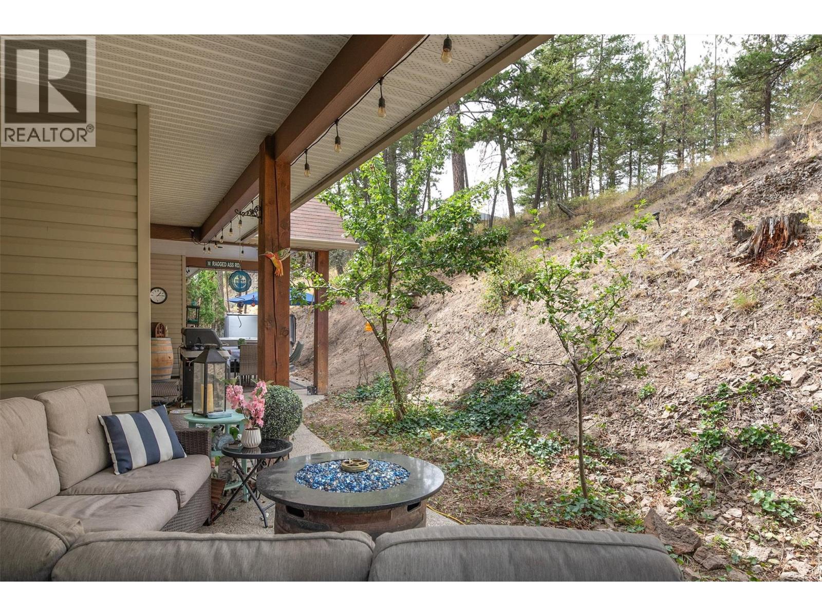  2091 Rose Anne Court, West Kelowna
