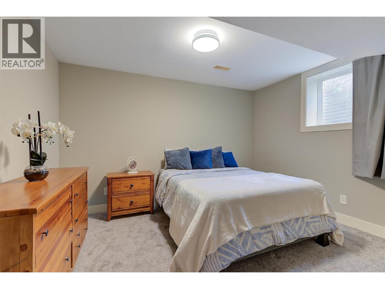  2091 Rose Anne Court, West Kelowna