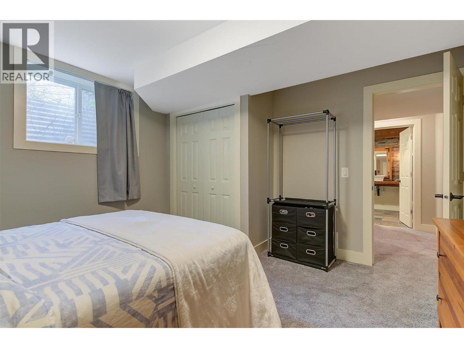  2091 Rose Anne Court, West Kelowna