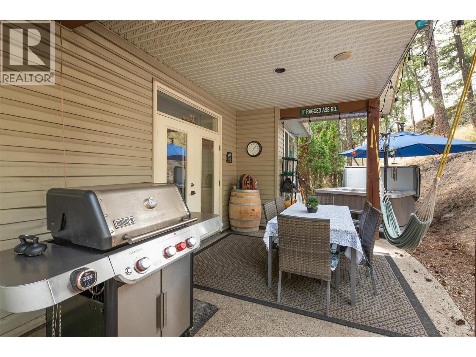  2091 Rose Anne Court, West Kelowna