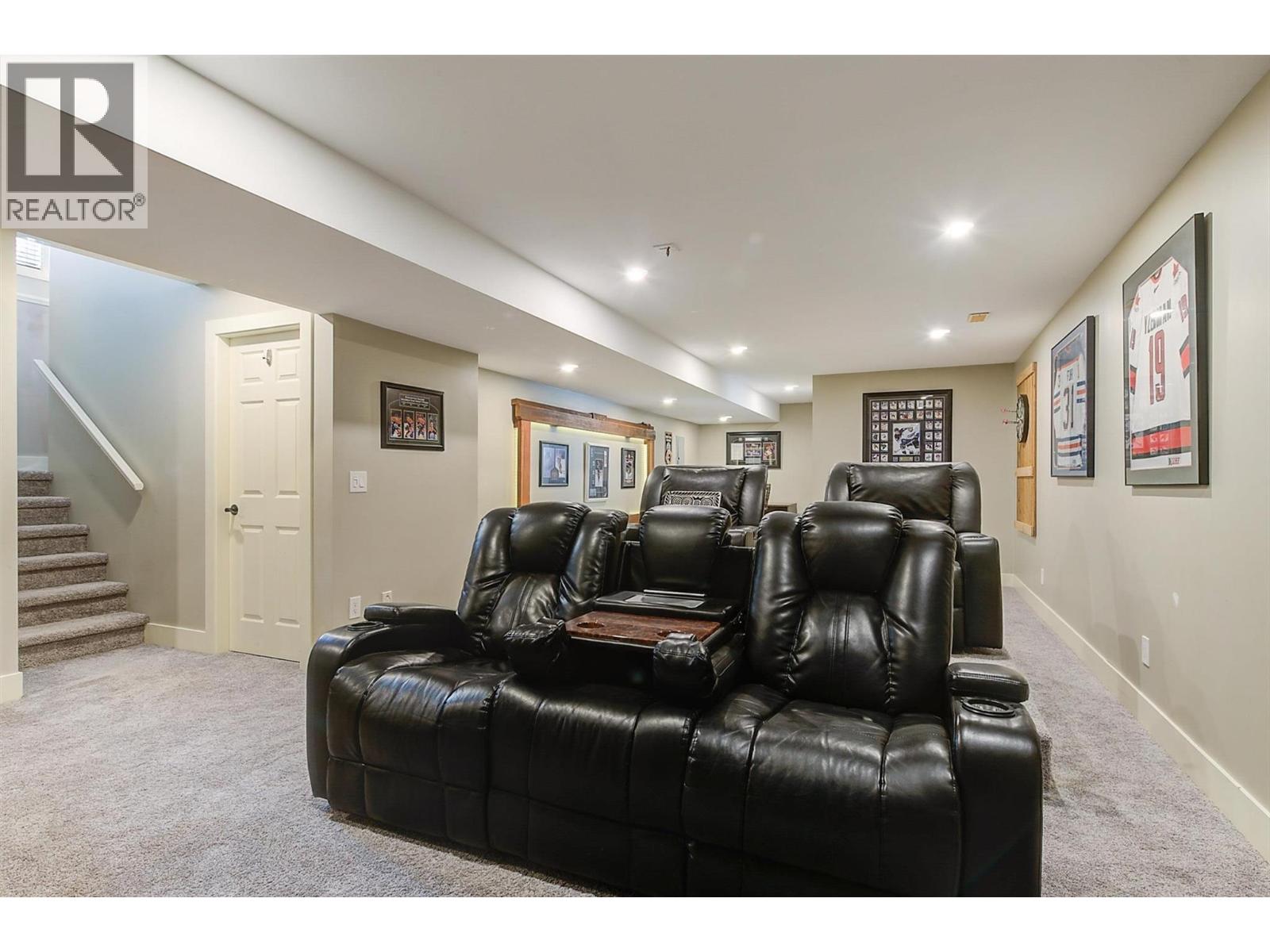  2091 Rose Anne Court, West Kelowna