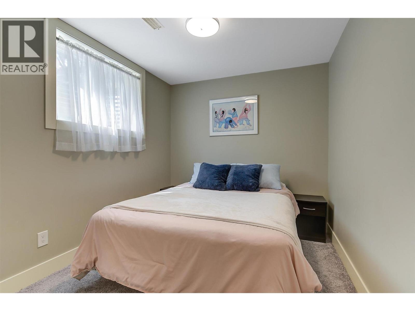  2091 Rose Anne Court, West Kelowna