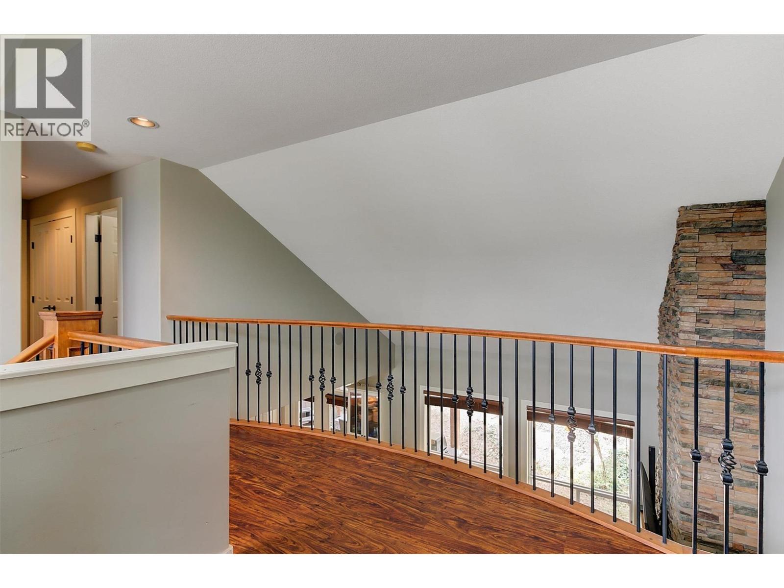  2091 Rose Anne Court, West Kelowna