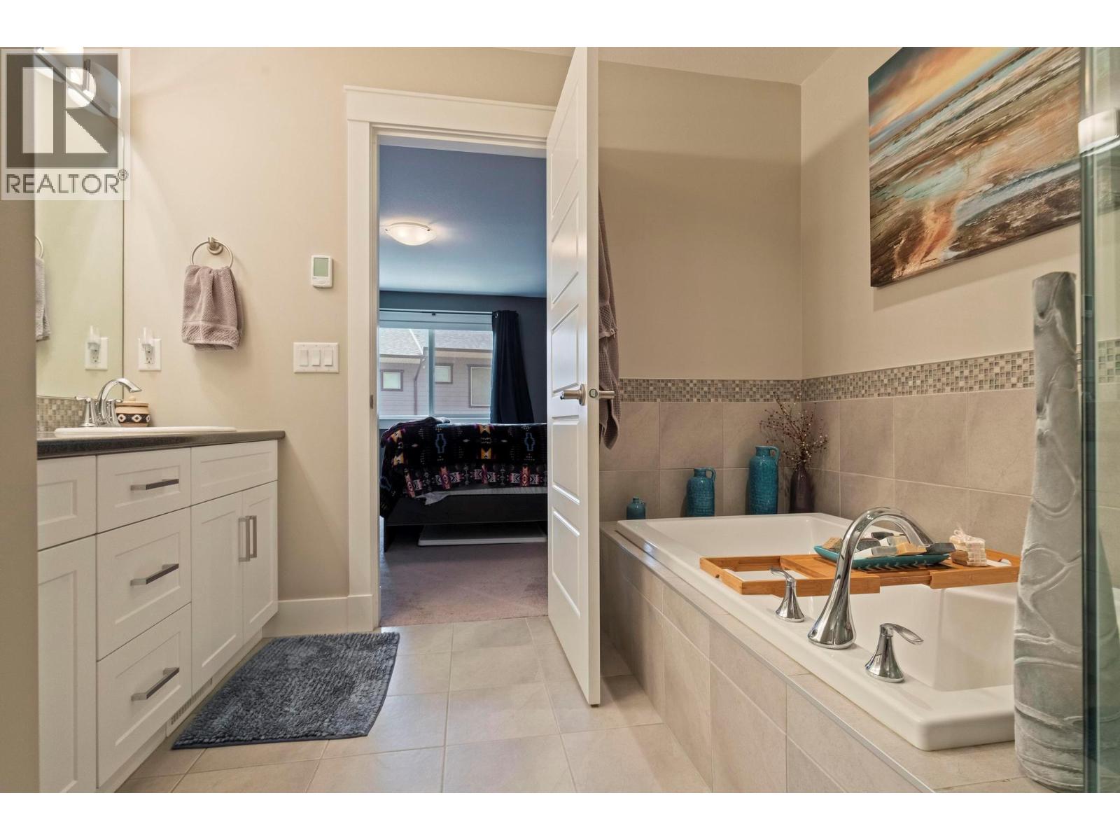 45 3359 Cougar Road, Westbank