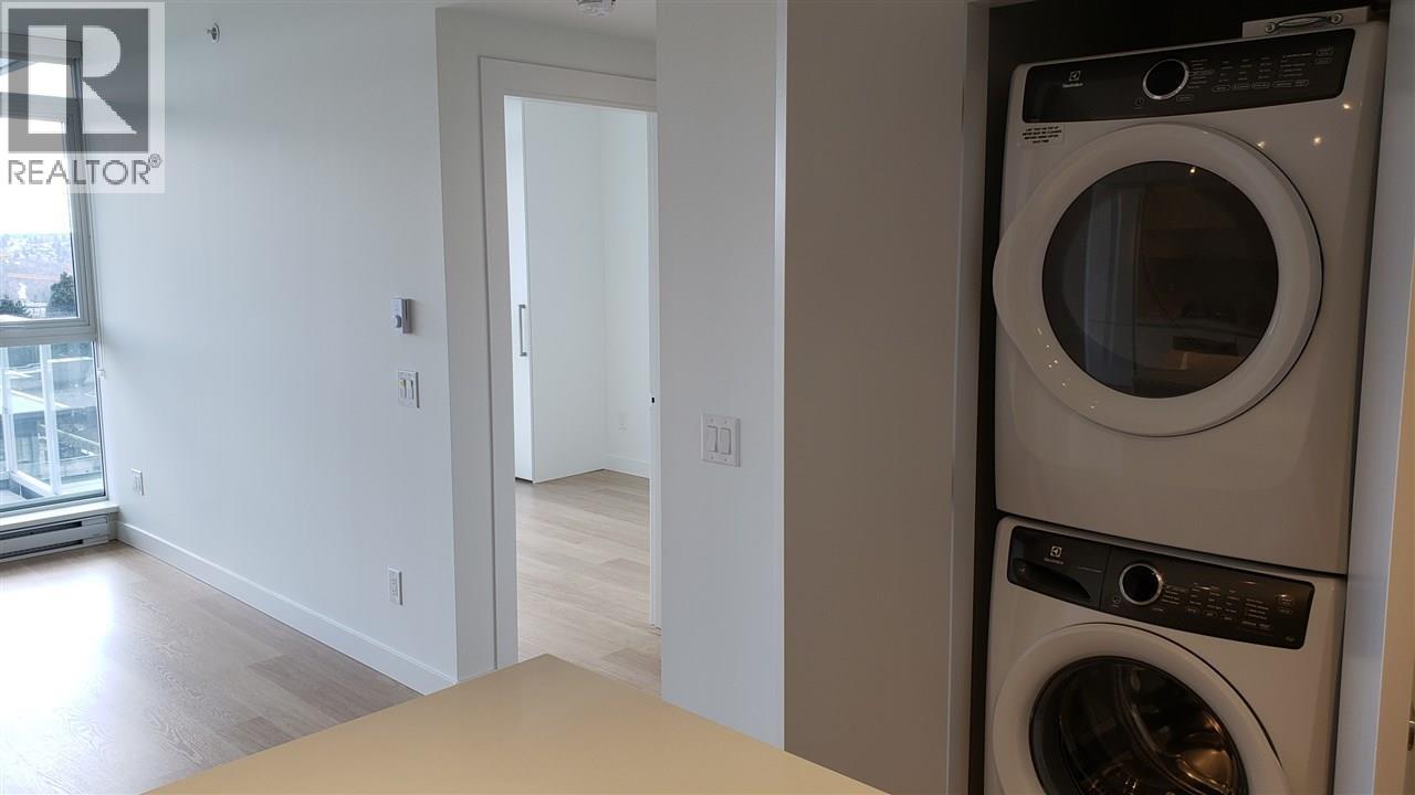 Photo 8 of 1405 657 Whiting Way, Coquitlam BC