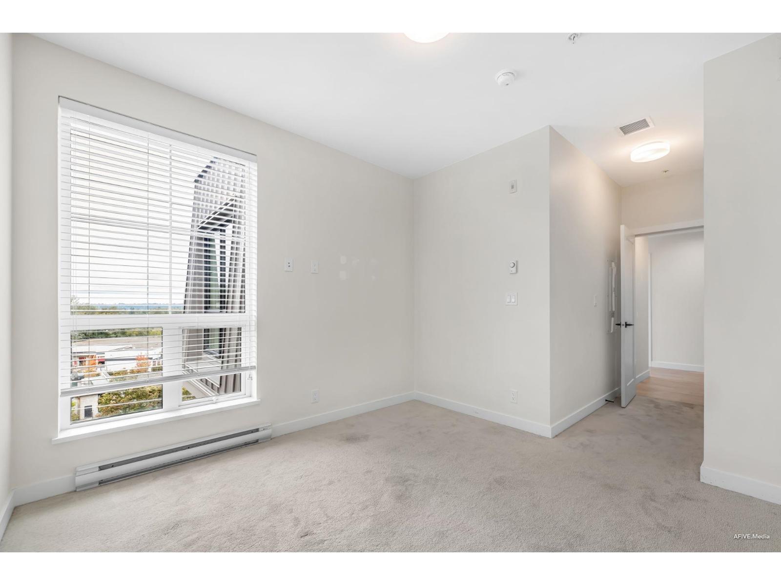 Photo 1 of 605 20019 83 A Avenue, Langley BC
