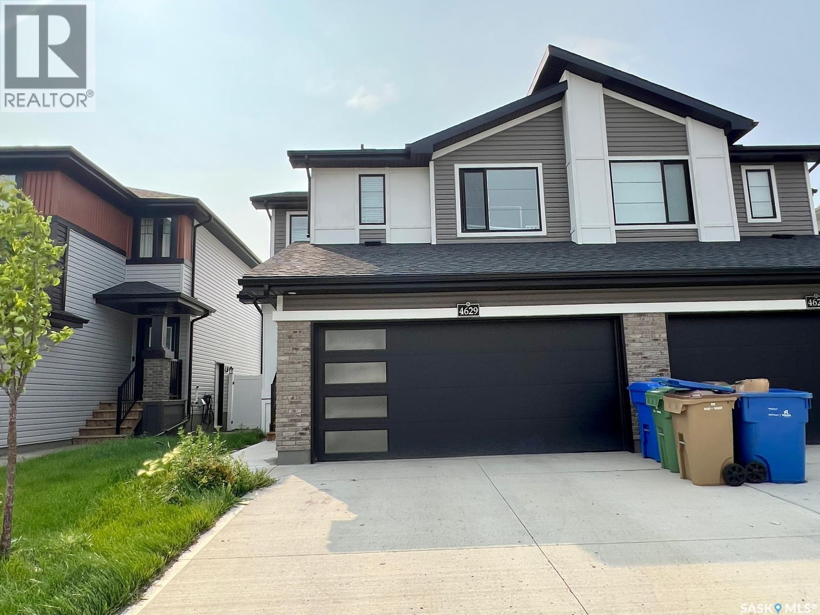 Photo 2 of 4629 Mutrie Crescent, Regina SK