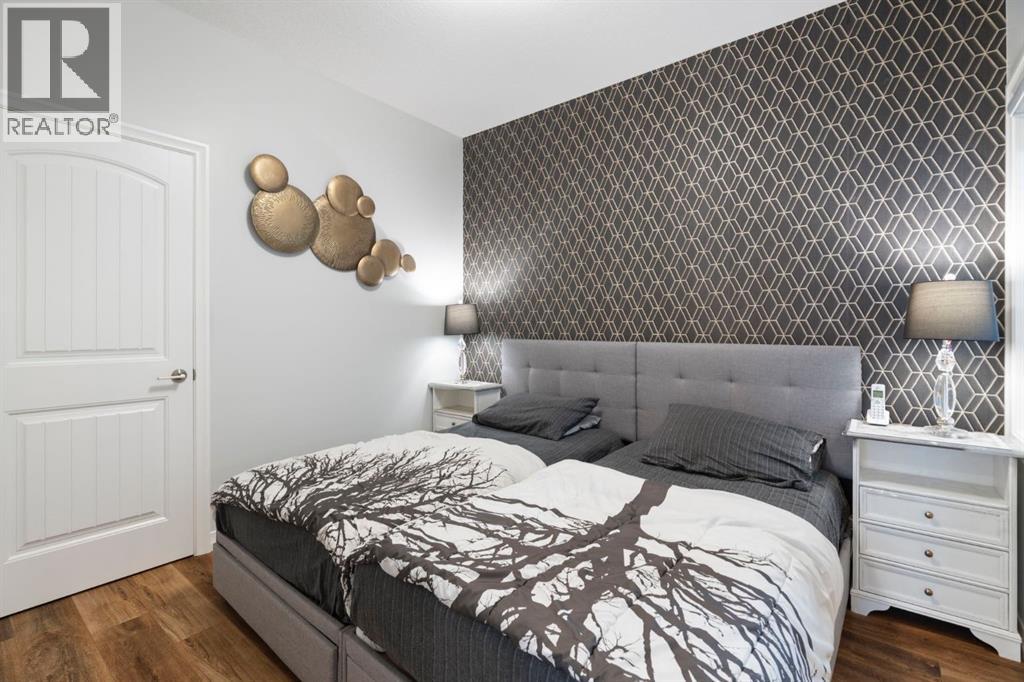 306 Corner Meadows Way NE, Calgary, Alberta