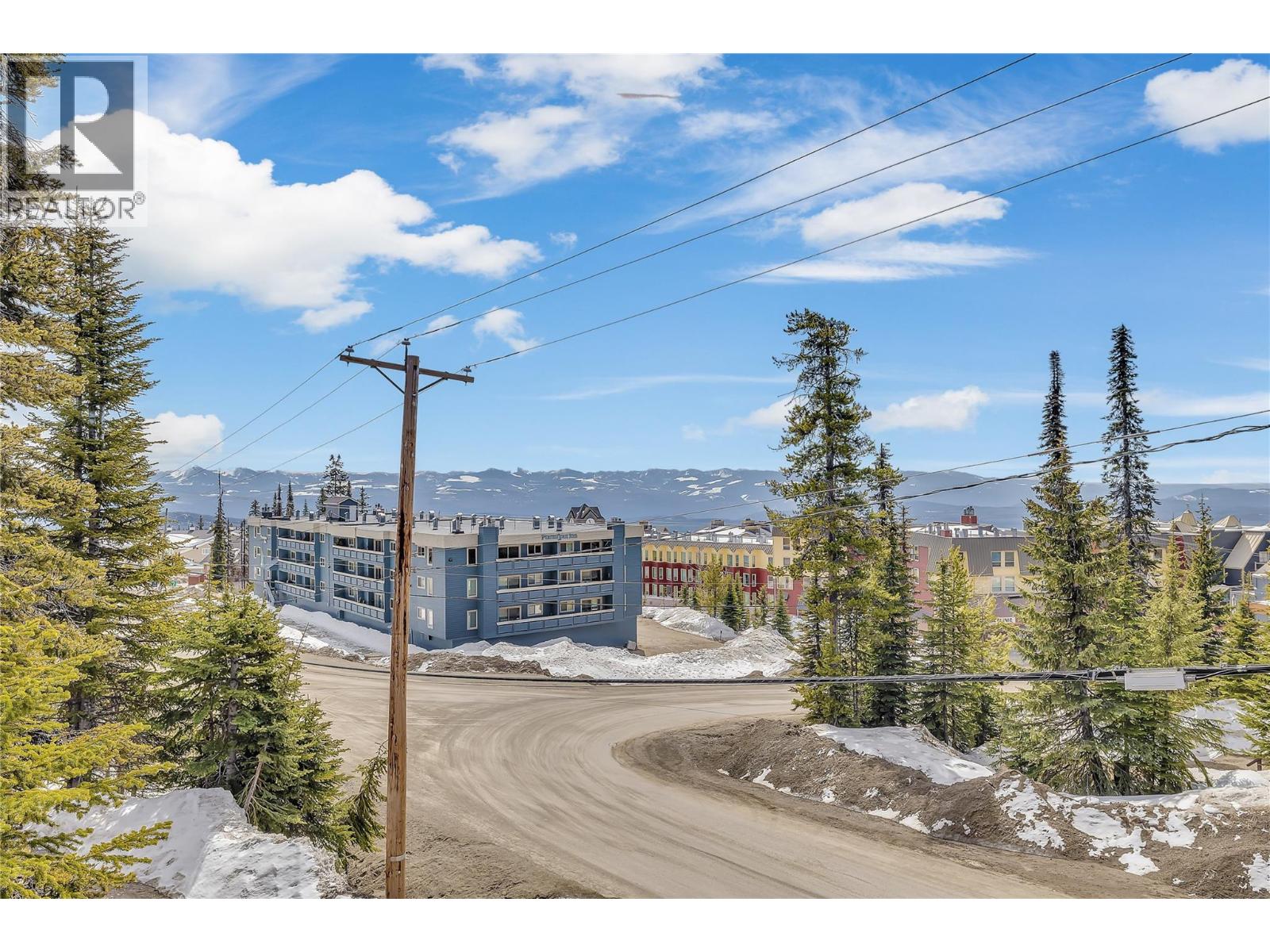 211 6375 Whiskey Jack Road, Big White