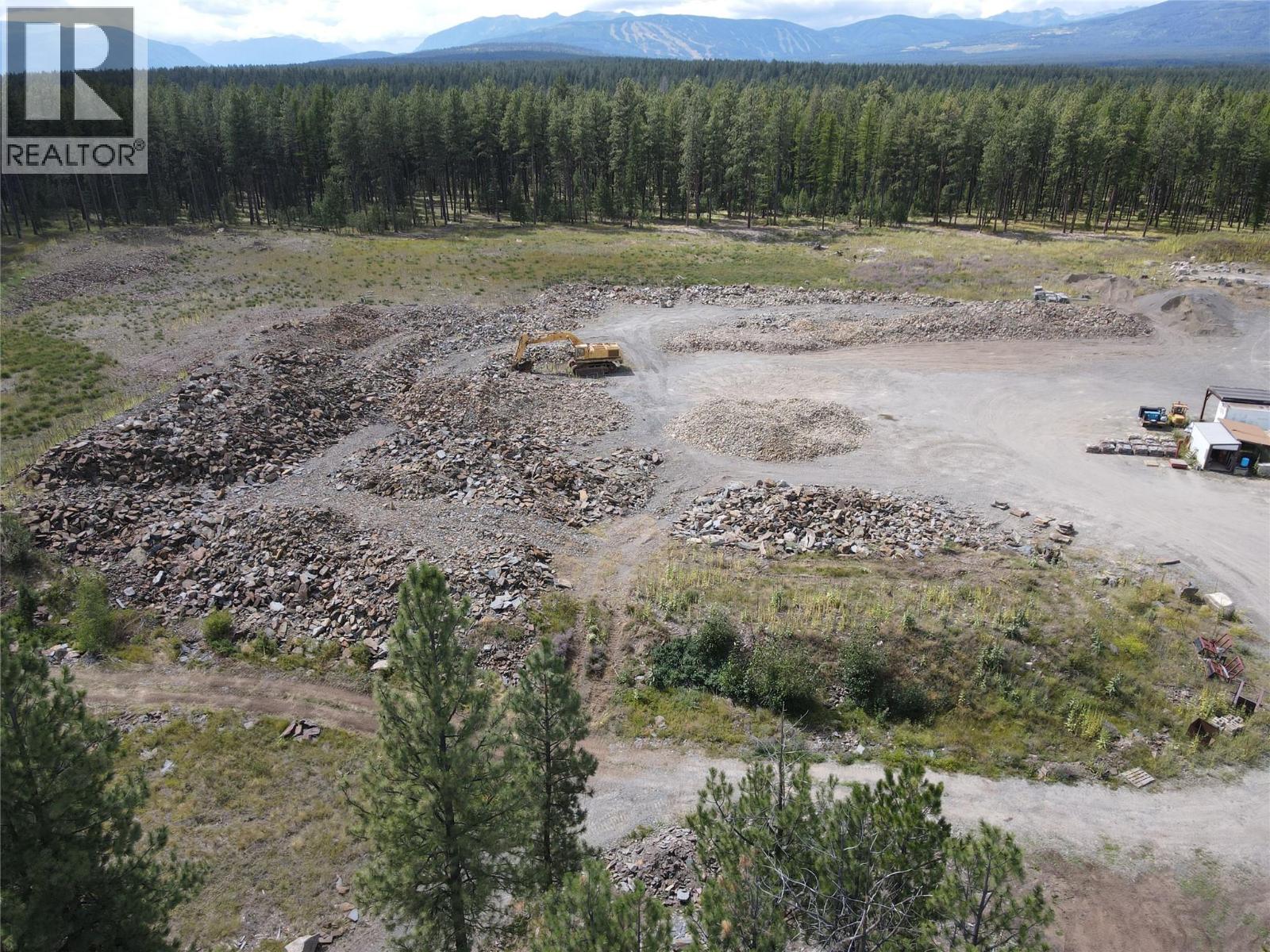 ML 1036752 8086 HWY 95 Highway, Kimberley