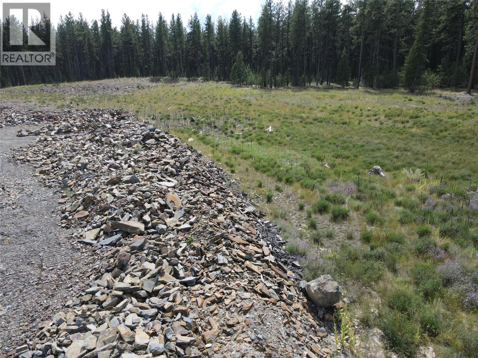 ML 1036752 8086 HWY 95 Highway, Kimberley