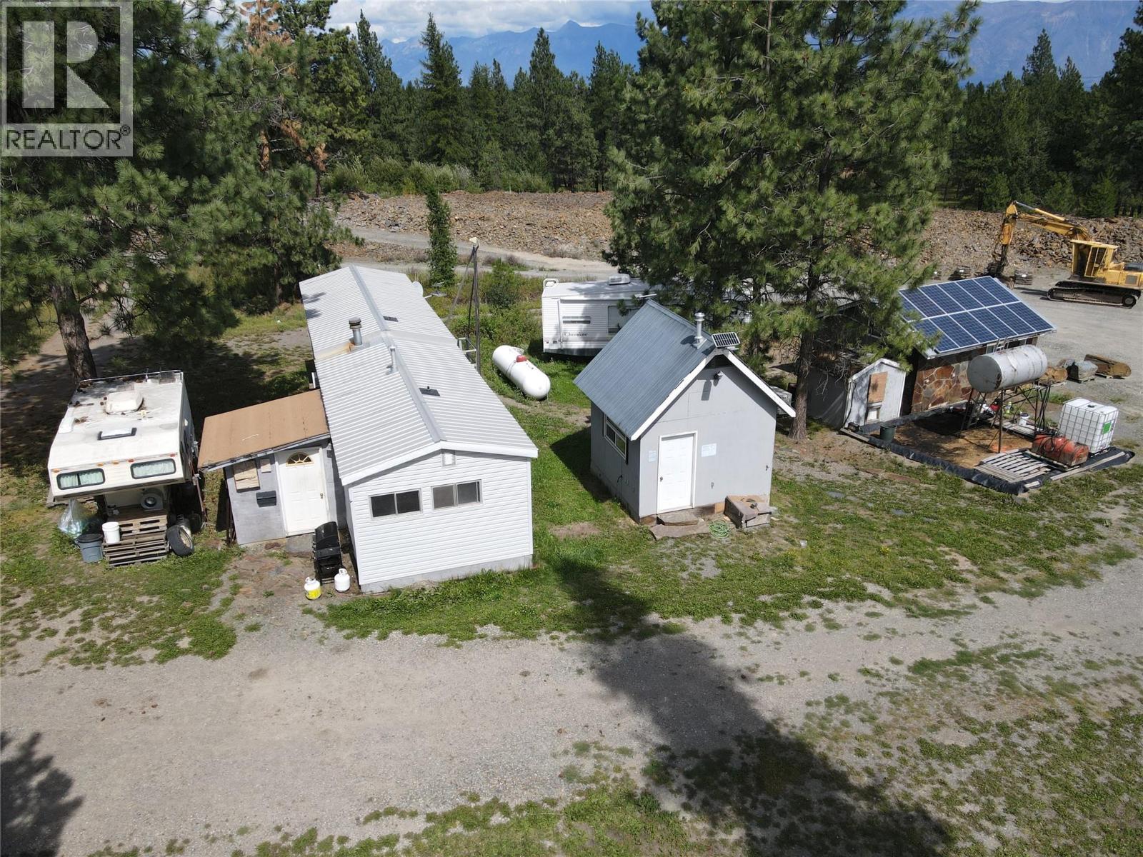 ML 1036752 8086 HWY 95 Highway, Kimberley