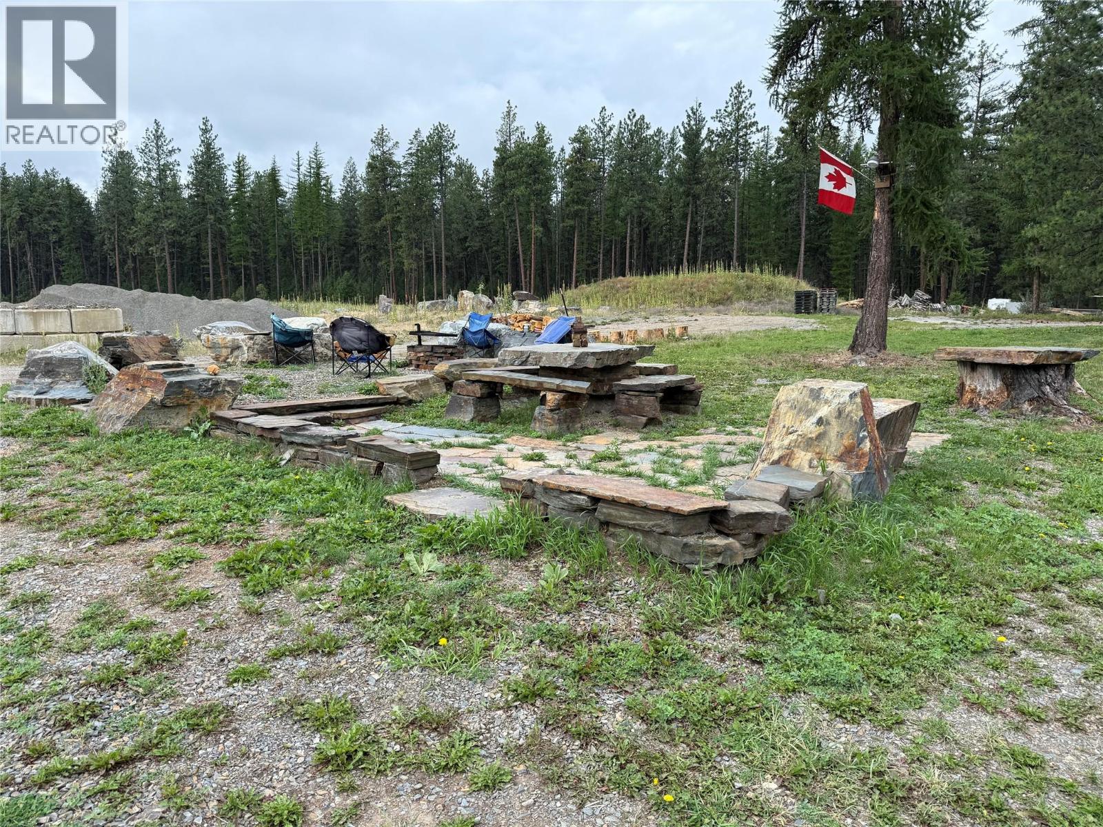 ML 1036752 8086 HWY 95 Highway, Kimberley