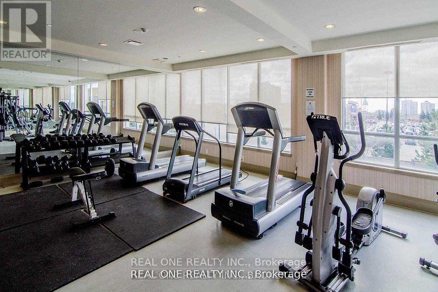 Photo 12 of 803 15 North Park Road, Vaughan ON