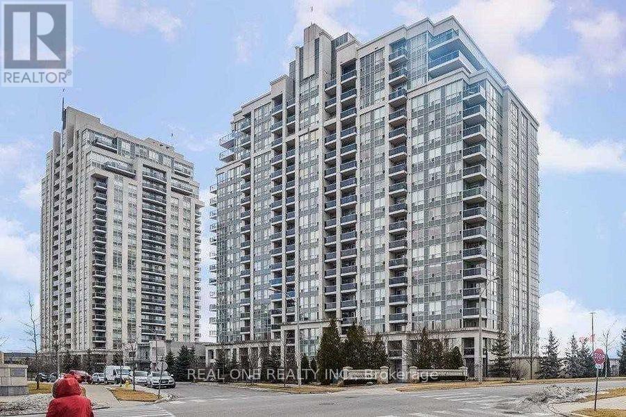 Photo 2 of 803 15 North Park Road, Vaughan ON
