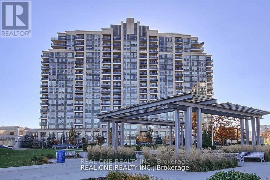 Photo 4 of 803 15 North Park Road, Vaughan ON