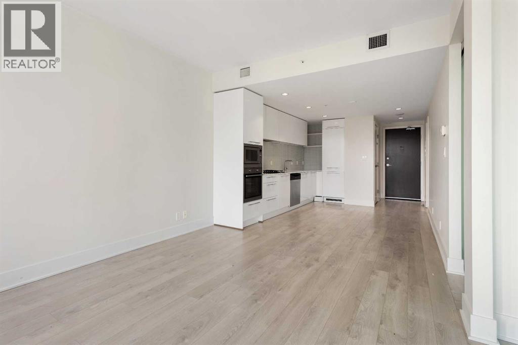 Single Family House High rise for Sale in    Avenue SW Beltline Calgary 