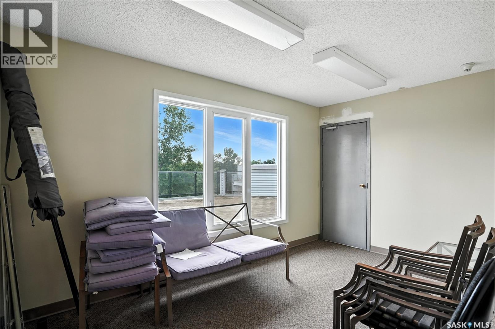 Single Family House Low rise for Sale in   Tait CRESCENT Saskatoon 
