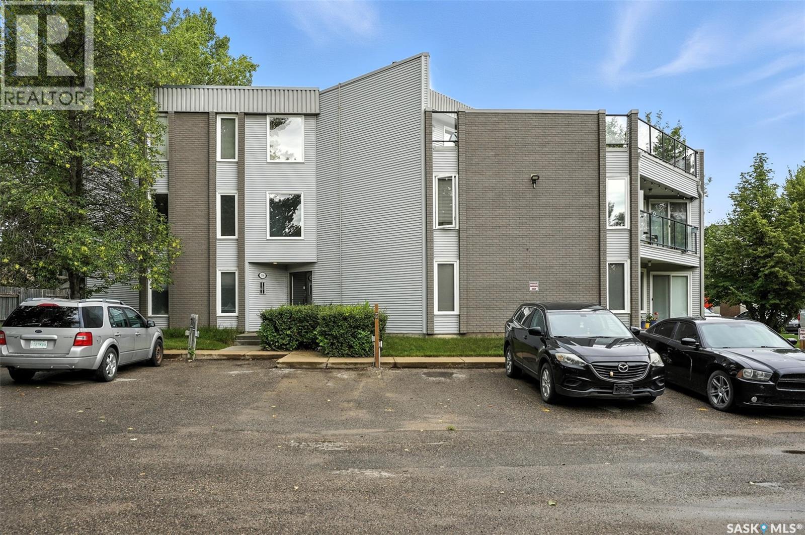 Single Family House Low rise for Sale in   Tait CRESCENT Saskatoon 