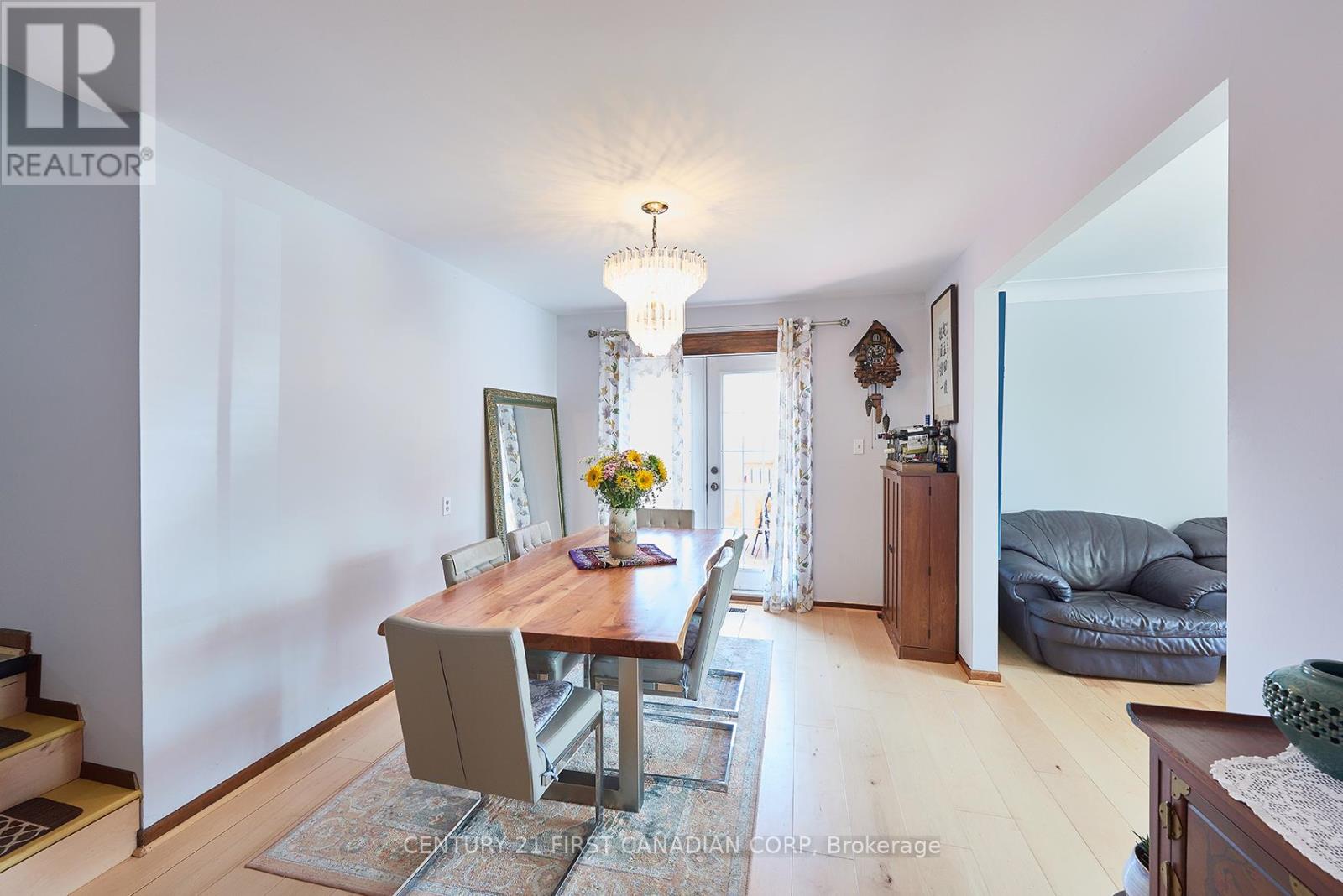 Photo 11 of 10776 Atwater Crescent, Windsor ON