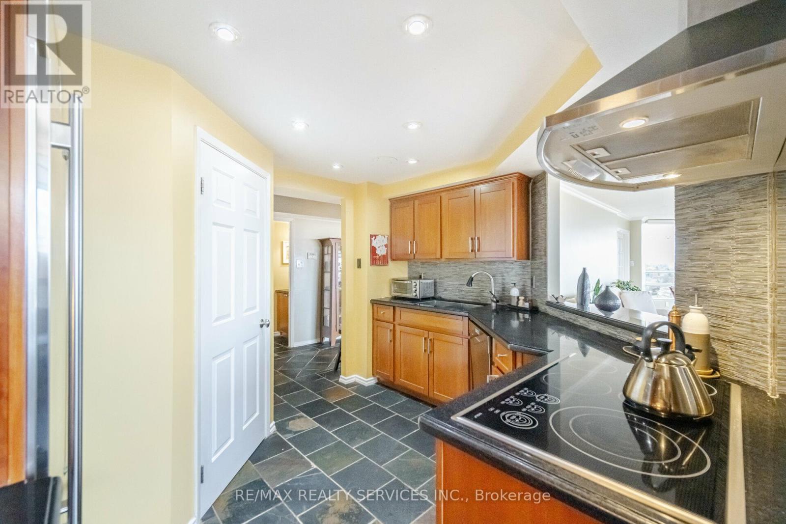 Photo 18 of 1109 310 Mill Street S, Brampton ON