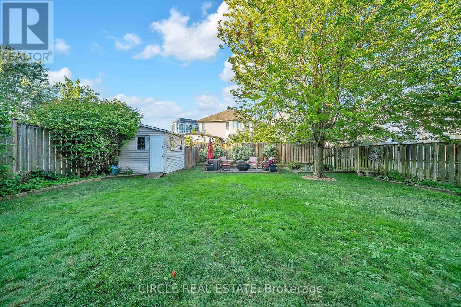 Photo 15 of 1043 Shaw Drive, Mississauga ON