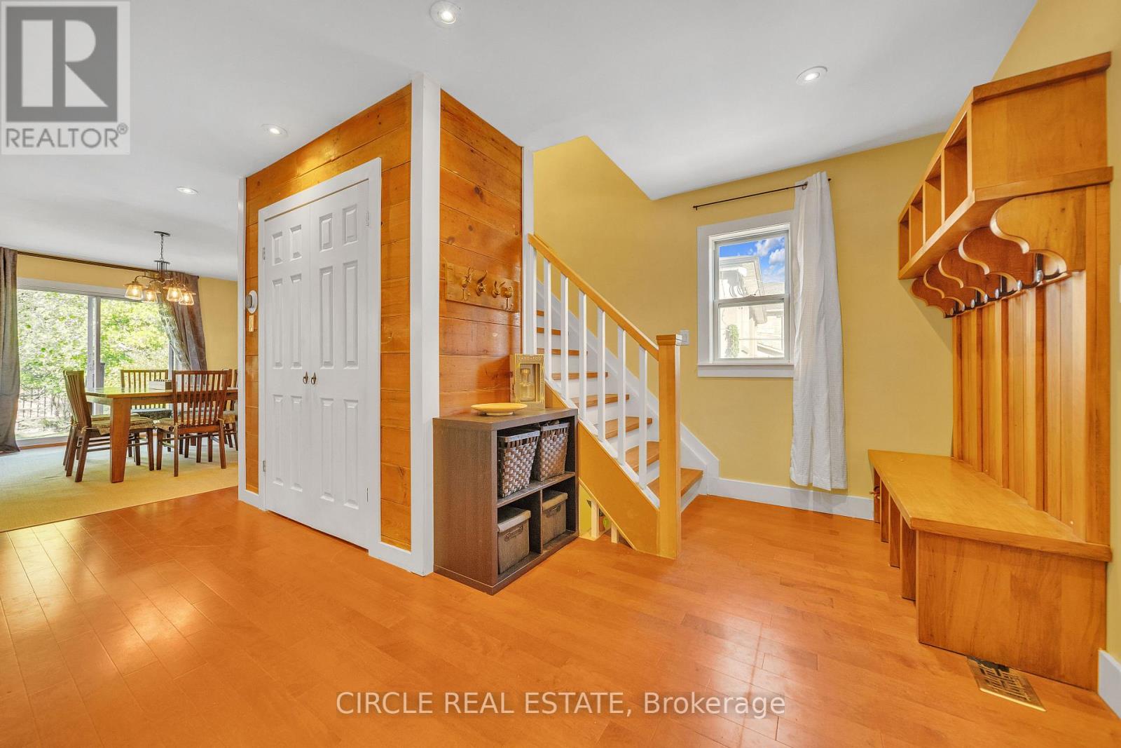 Photo 28 of 1043 Shaw Drive, Mississauga ON