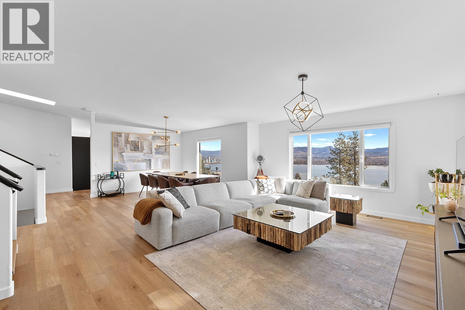  2658 Lakeview Road, West Kelowna