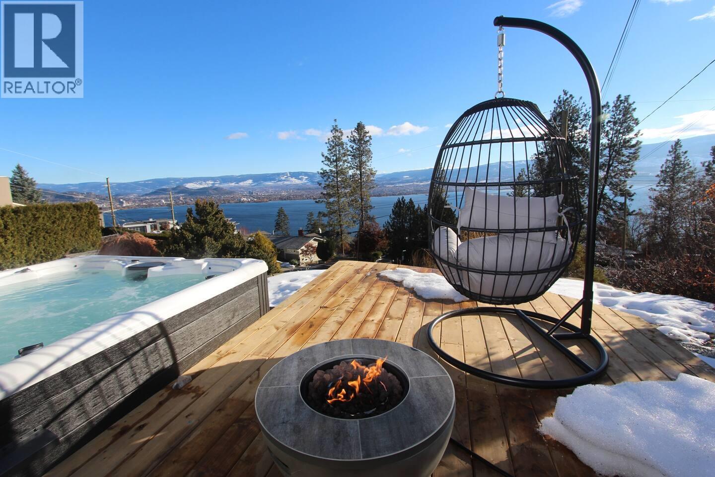  2658 Lakeview Road, West Kelowna