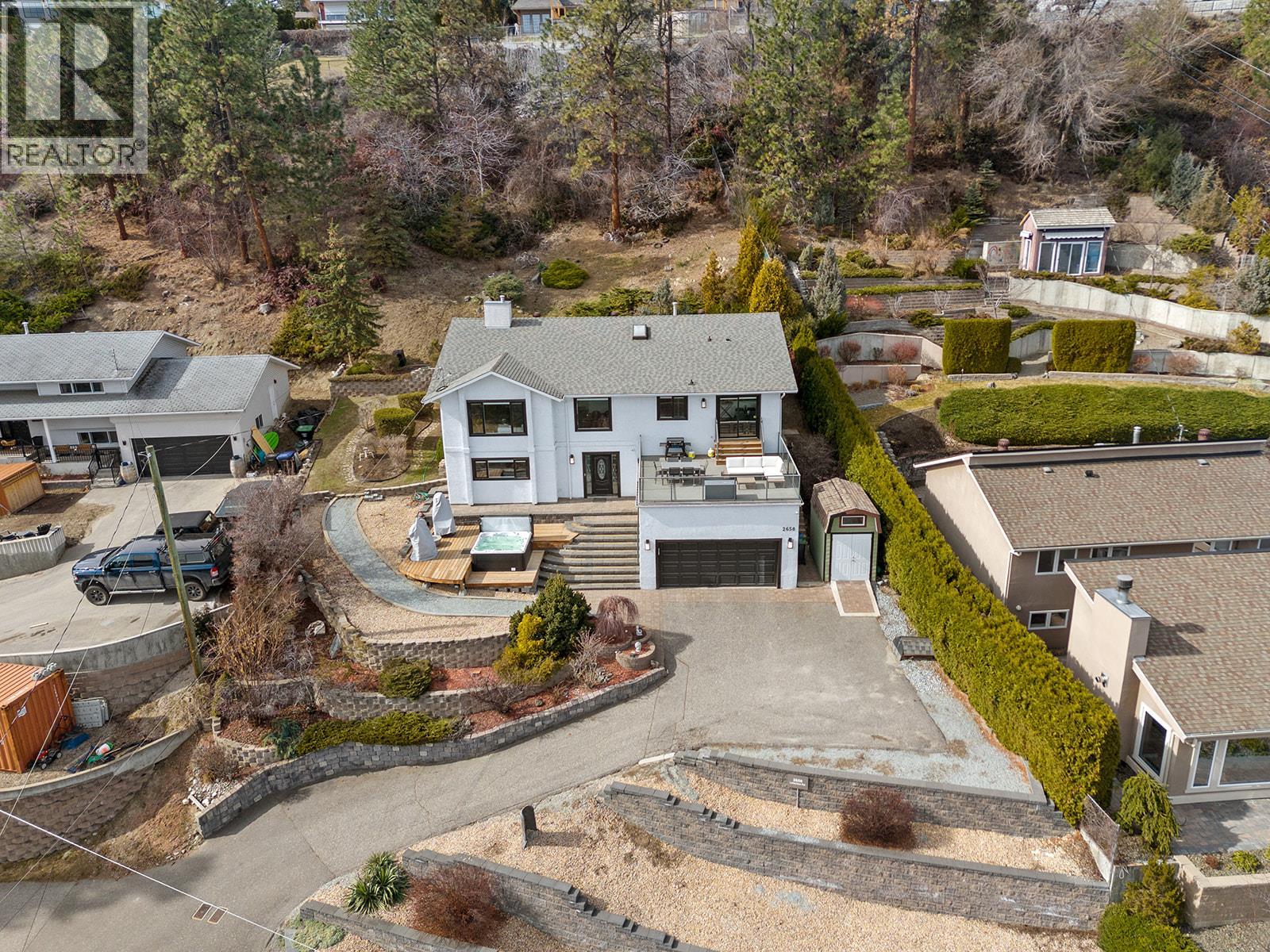  2658 Lakeview Road, West Kelowna