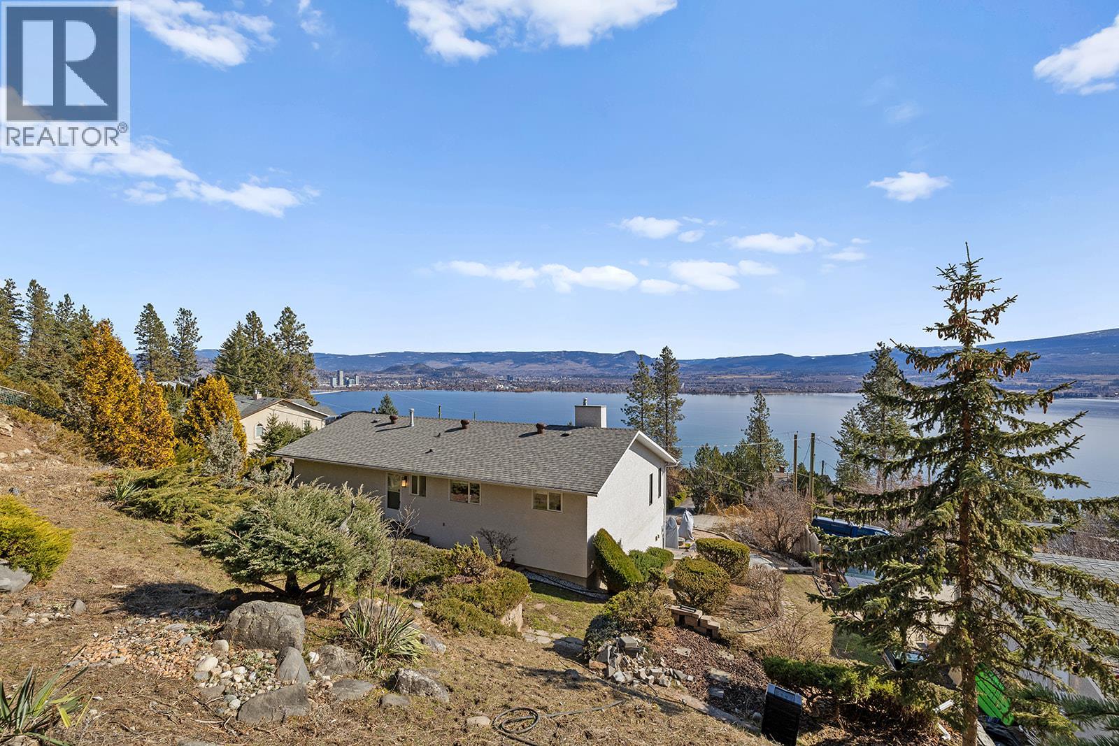  2658 Lakeview Road, West Kelowna