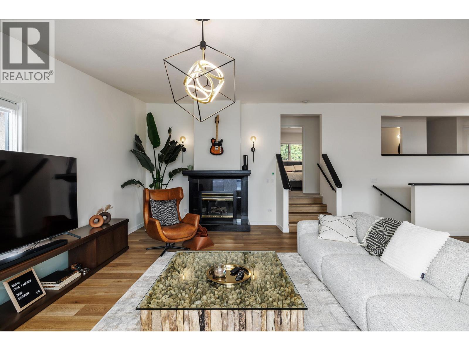  2658 Lakeview Road, West Kelowna