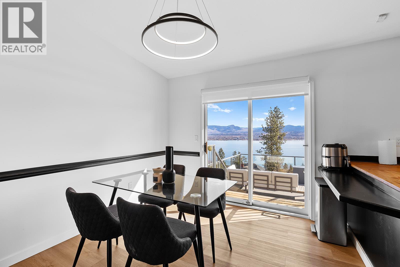  2658 Lakeview Road, West Kelowna