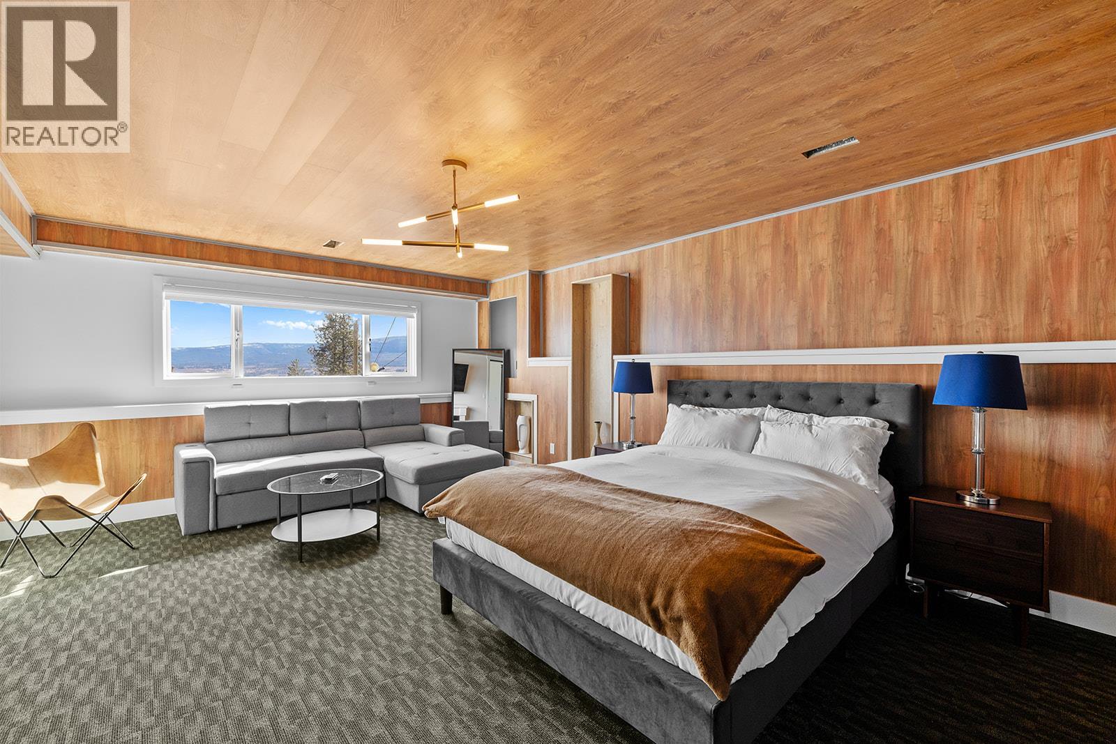  2658 Lakeview Road, West Kelowna