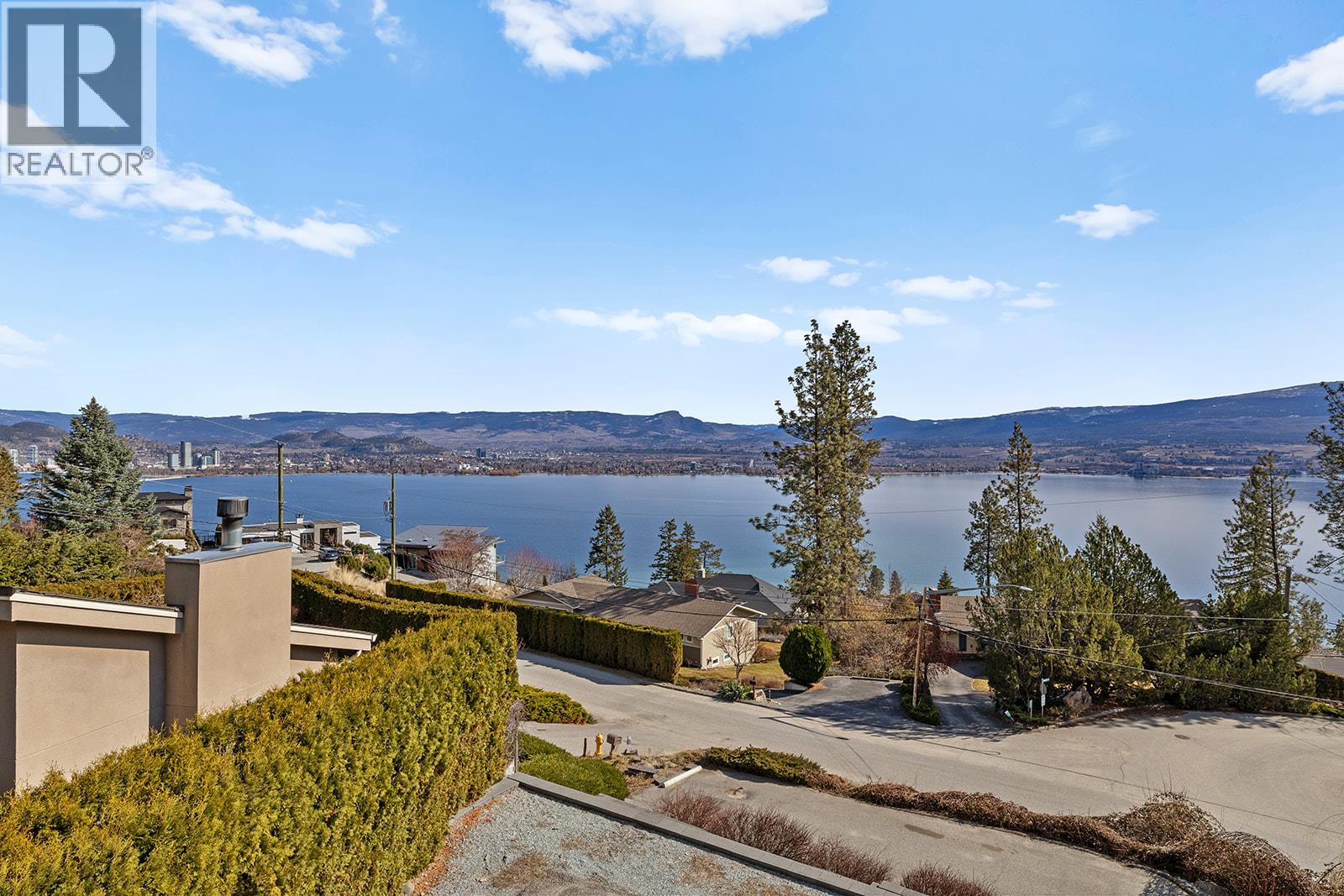  2658 Lakeview Road, West Kelowna