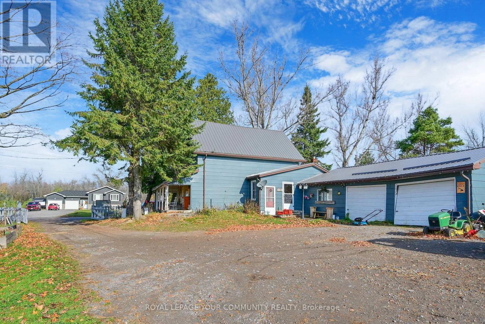 Photo 4 of 14 Distillery Street E, Kawartha Lakes ON