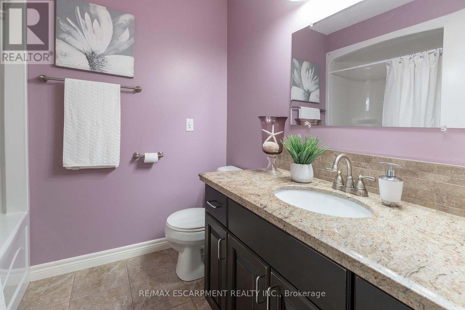 Photo 17 of 6 Wintergreen Crescent, Norfolk ON