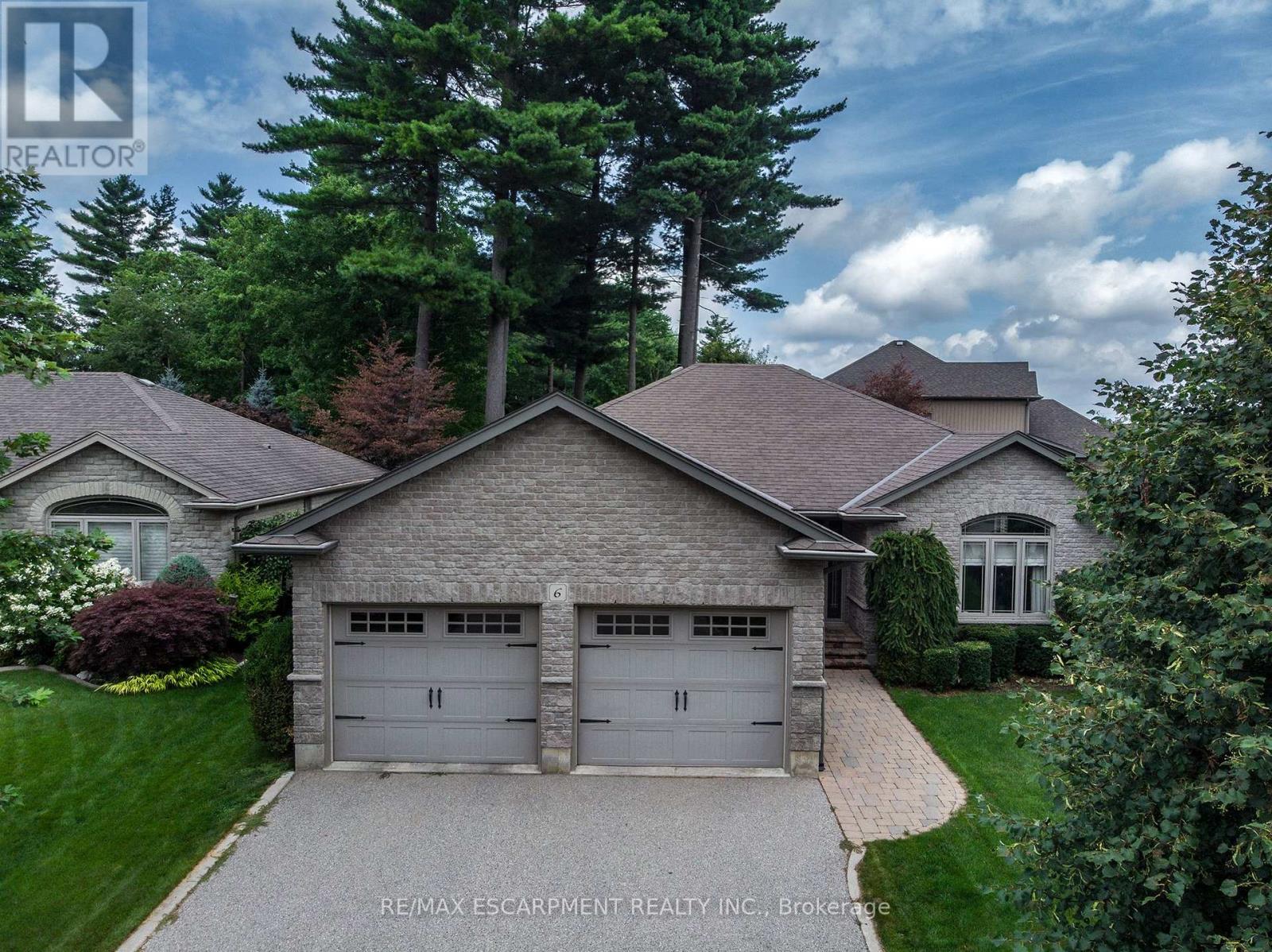 Photo 32 of 6 Wintergreen Crescent, Norfolk ON