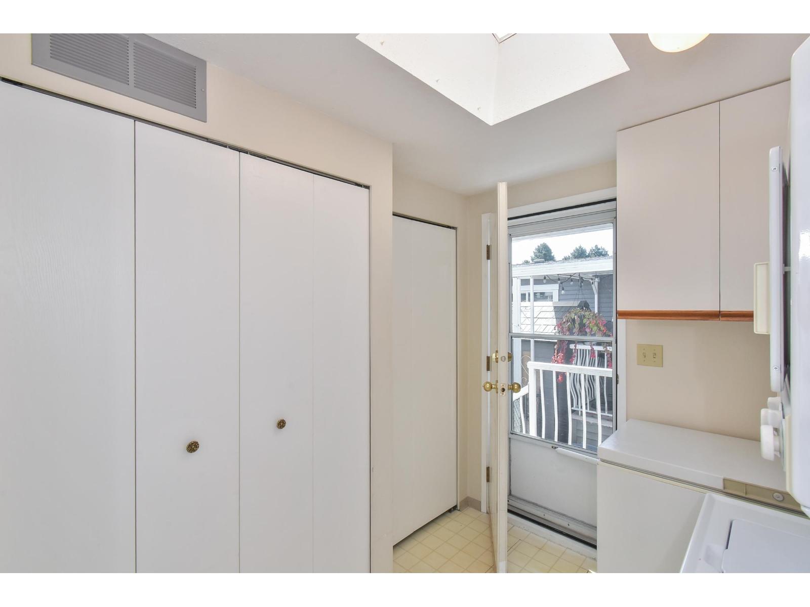 Photo 38 of 86 2303 Cranley Drive, Surrey BC