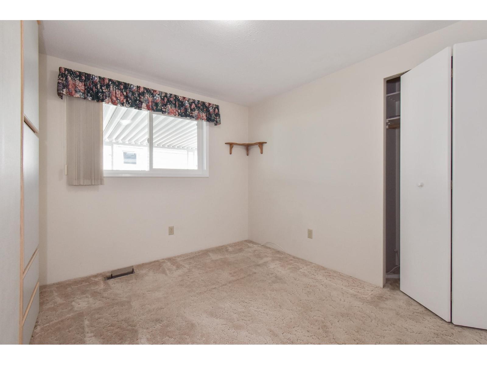 Photo 19 of 86 2303 Cranley Drive, Surrey BC